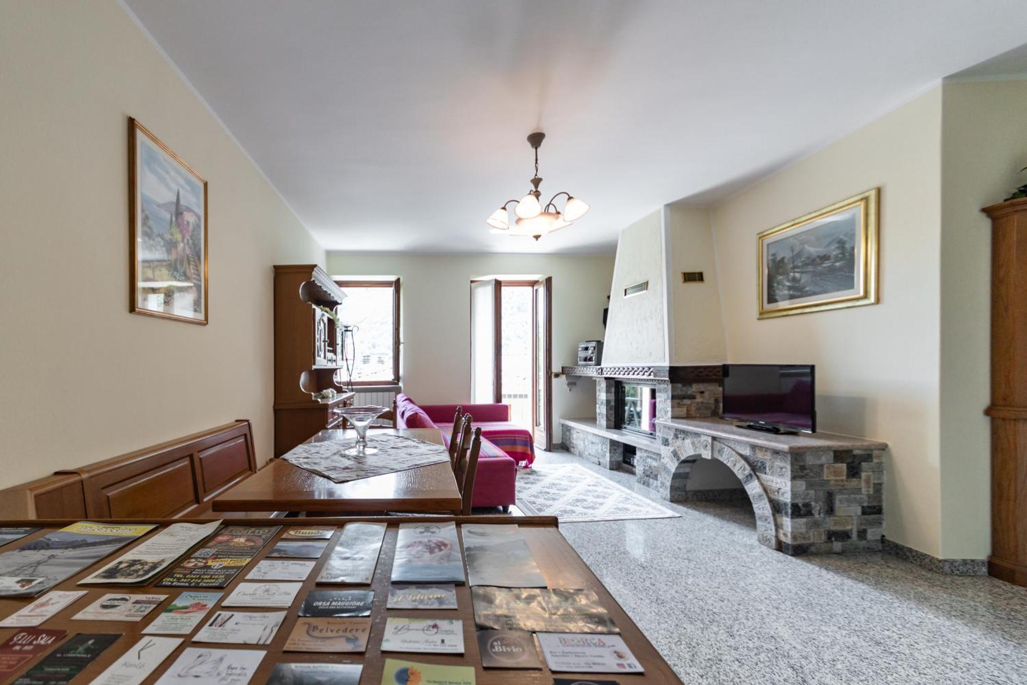 Appartamento Vista Grigna, Natura,Sport E Relax Primaluna Bagian luar foto